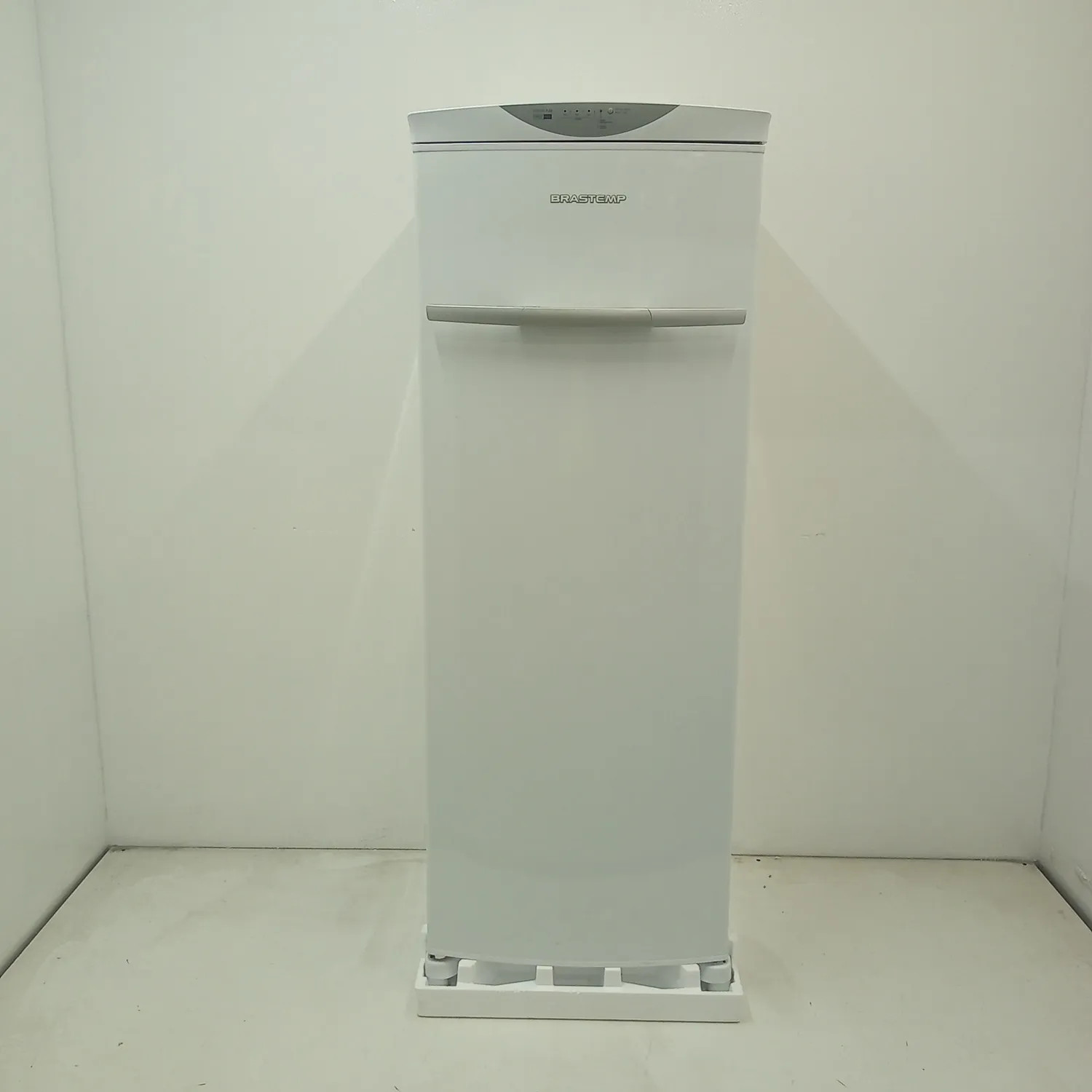 Freezer Vertical Brastemp Bvr28nb, 1 Porta, 228 Litros, Branco, 220 Volts - 2