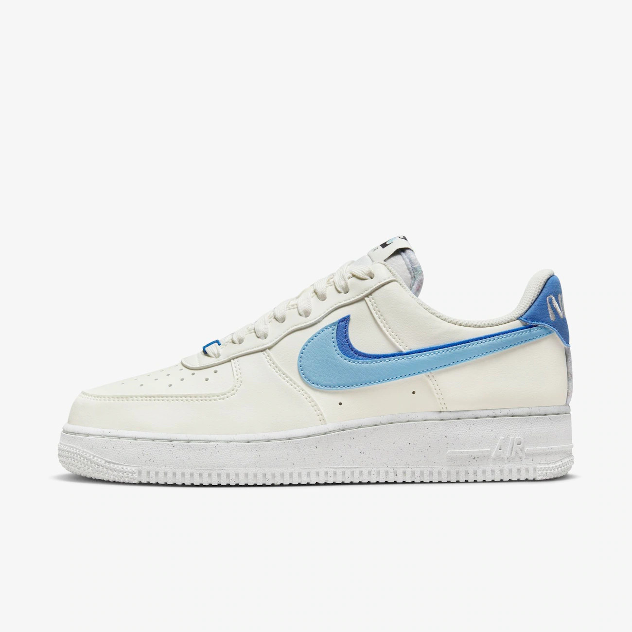 Tênis Nike Air Force 1"07 LV8 Masculino - 2